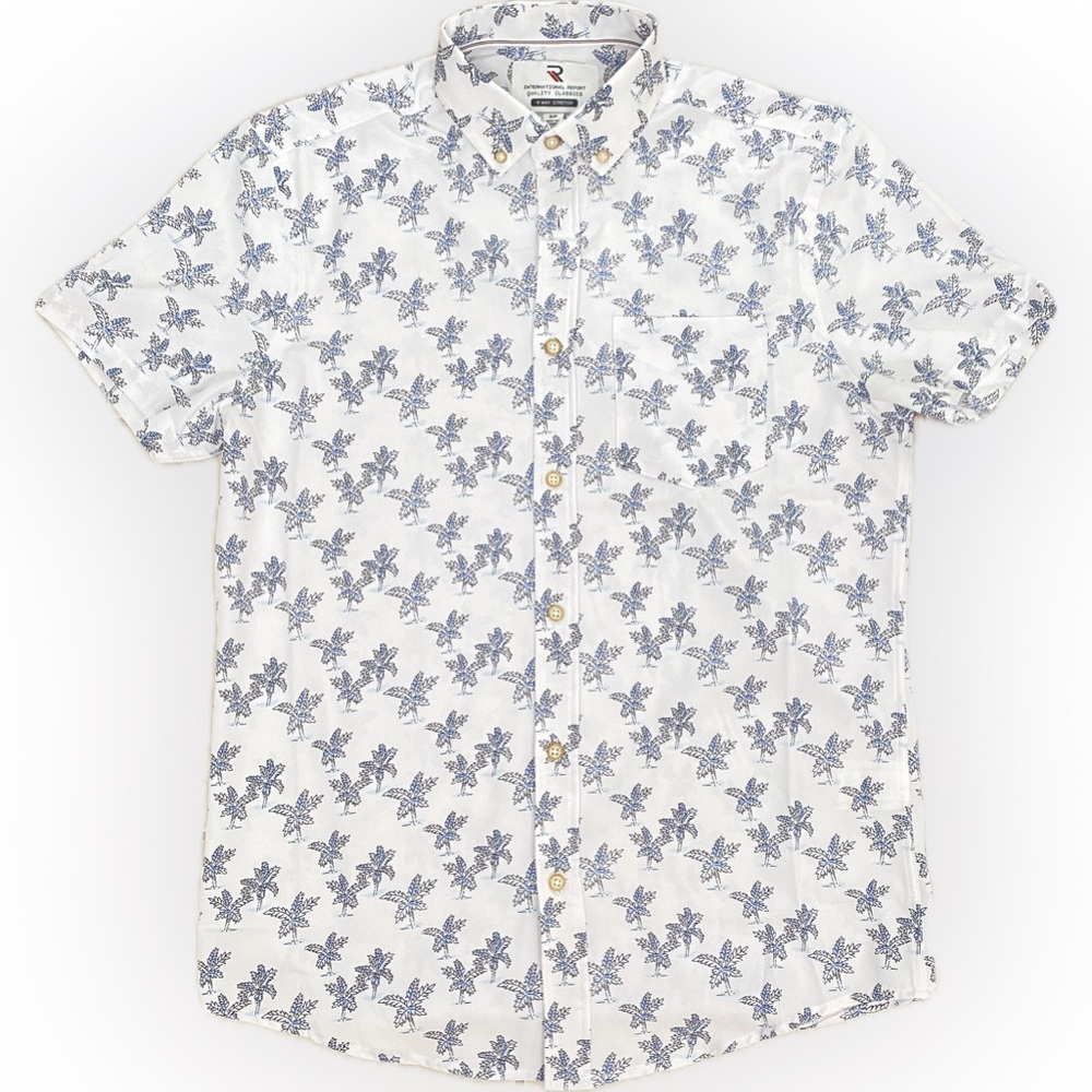 International Report Men’s 4 Way Stretch Button Down Shirt.